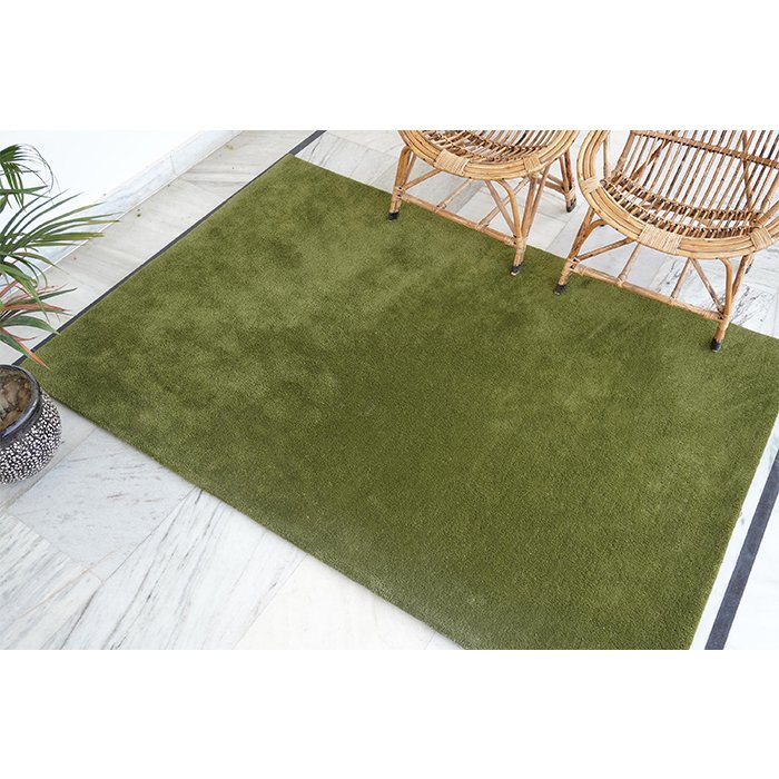 Plain Mud Green Rug (Petyarn)