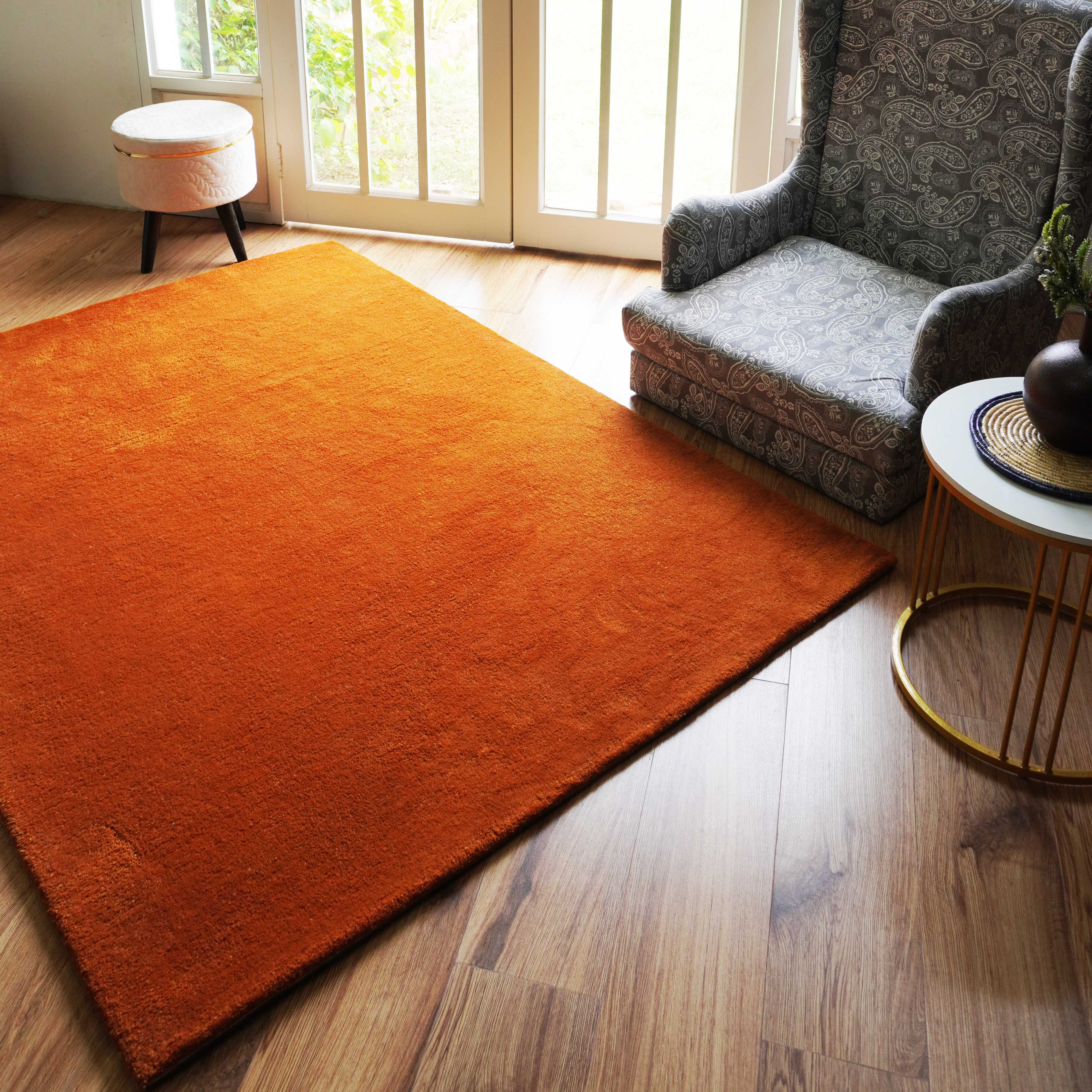 Plain burnt Orange Rug (Petyarn)